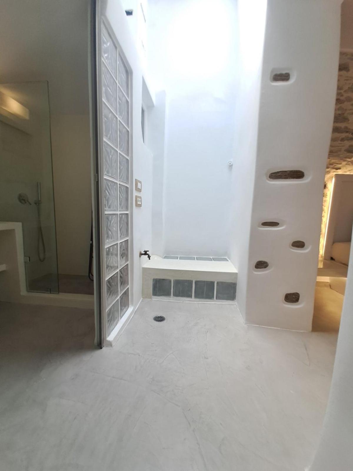 Margaret'S Houses In Tinos Town Exterior photo